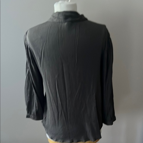 Caslon Gray 3/4 Sleeve Button Down Shirt - Picture 5 of 7